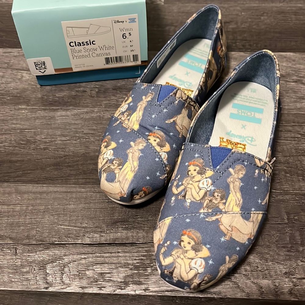 Disney x Toms Snow White canvas shoes